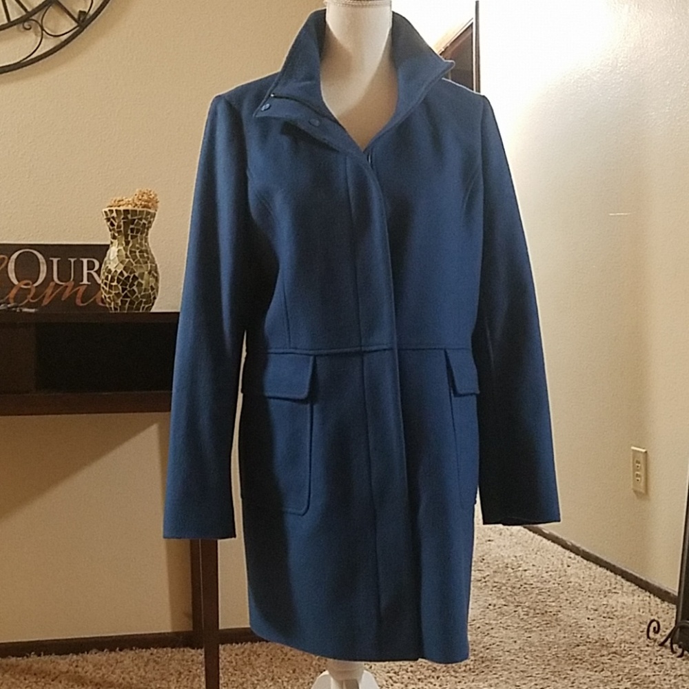 ANN TAYLOR | LOFT ~ Wool Coat